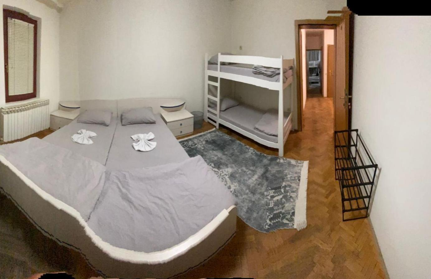 Hostel Center Luxury Sarajevo Bilik gambar